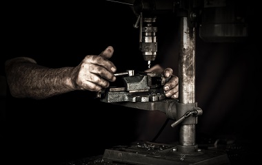 Diamond core drilling: theory, mechanics and applications