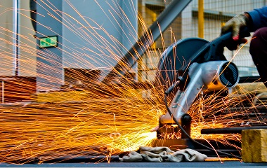 Can I use an angle grinder to cut tiles?(2)