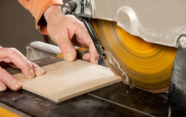 How to use a tile cutter: best practice(2)