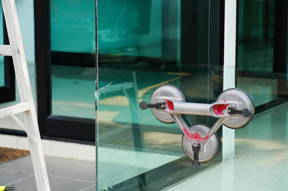 glass-suction-cup