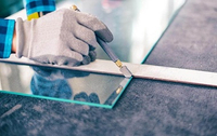 //ijrorwxhlnoolr5p.ldycdn.com/cloud/loBprKqnliSRpjqqklnjjq/How-to-Cut-Tempered-Glass-At-Home.jpg